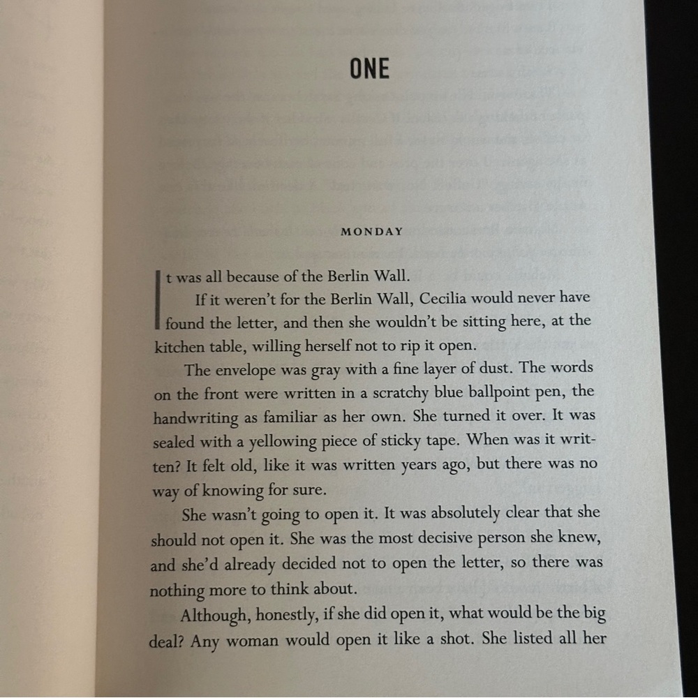 The Husband's Secret by Liane Moriarty | Fiction, Mystery | Paperback Book - Picture 7 of 7